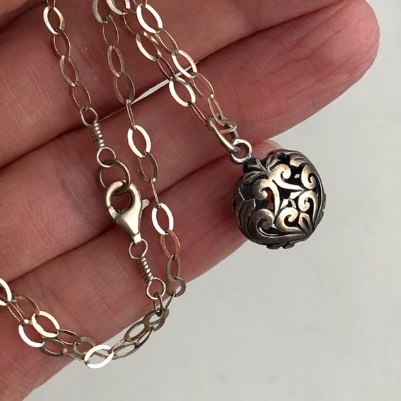 Sterling Silver Necklace with Ornate Pendant 925 - Picture 4 of 12